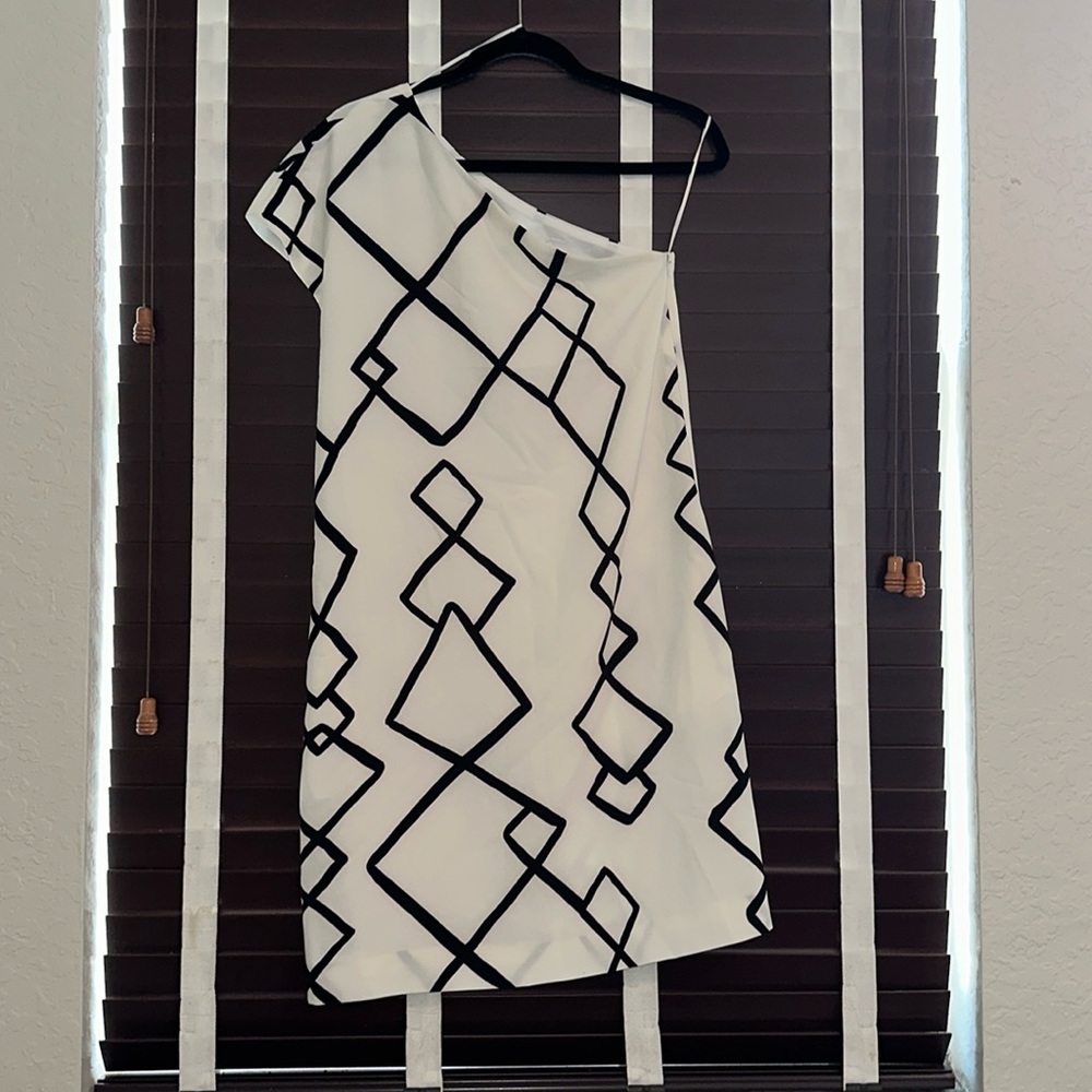Keepsake the label diamond one shoulder dress. No tags but never worn.